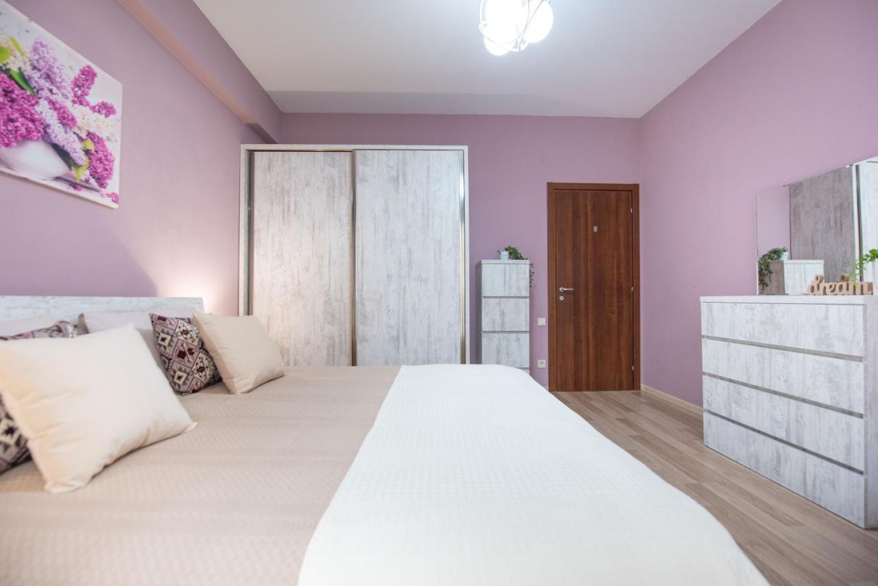 Gg Home - Cozy 2-Bedroom Apartment On Givi Kartozia Tbilisi Exterior foto