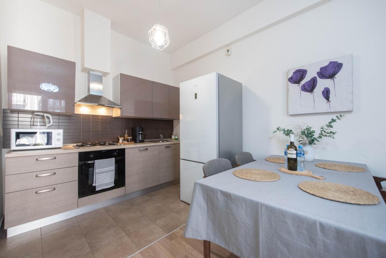 Gg Home - Cozy 2-Bedroom Apartment On Givi Kartozia Tbilisi Exterior foto